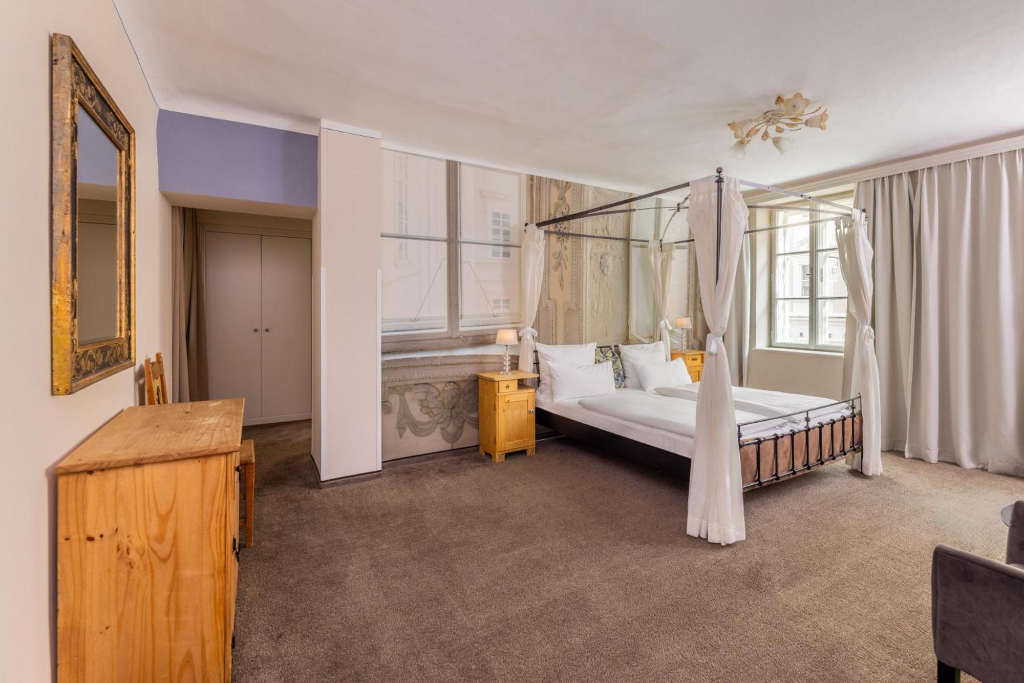 Boutiquehotel Amadeus Hotel 4*